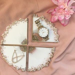 ⭐️ WHITE & GOLD RESIN COASTERS - SET OF 4 ⭐️